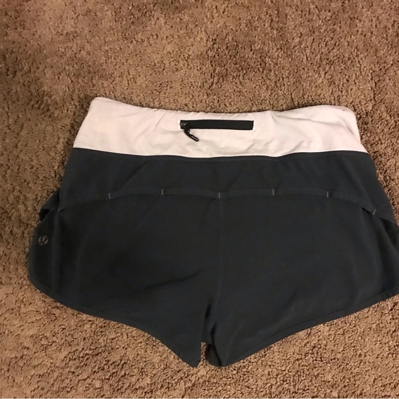 Lululemon Run Times Short *4-way Stretch 2.5” Inseam - Picture 4 of 4